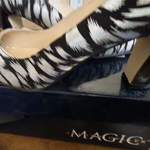 spanish leather by sergio zeker